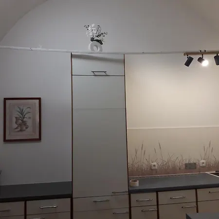 11 Zentrum Mit 2 Schlafzimmer Bestrooms Eu דירה *