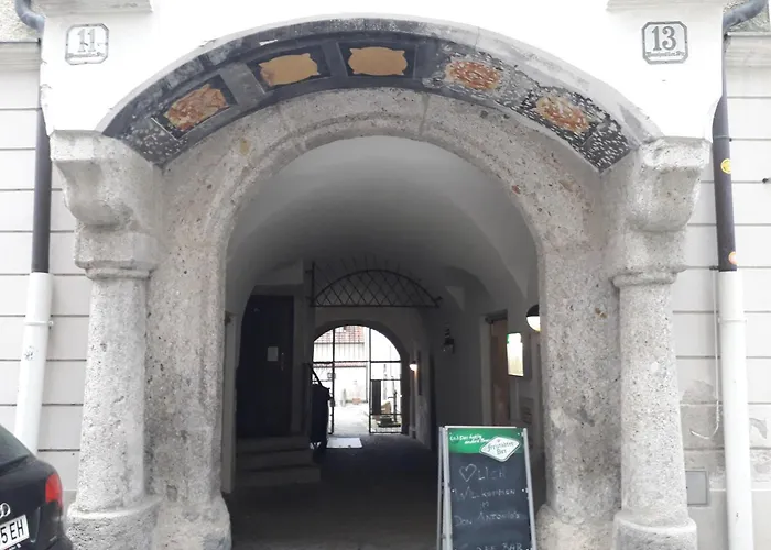 11 Zentrum Mit 2 Schlafzimmer Bestrooms Eu Апартаменты Штайр