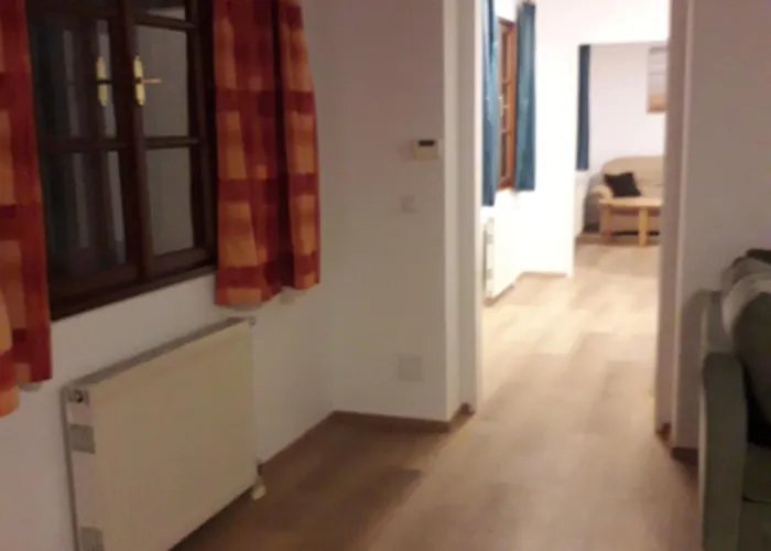 11 Zentrum Mit 2 Schlafzimmer Bestrooms Eu Апартаменты Штайр