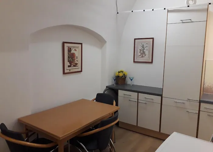 11 Zentrum Mit 2 Schlafzimmer Bestrooms Eu Апартаменты